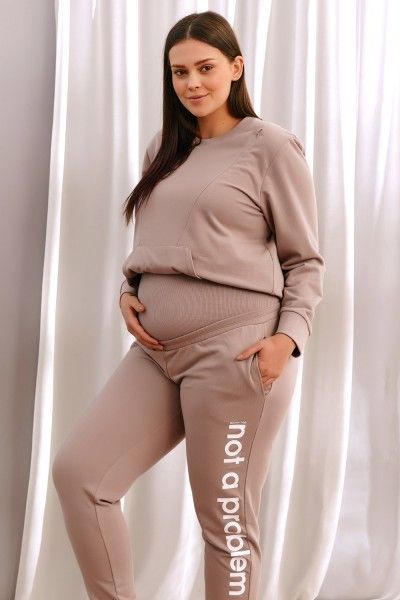 Beżowe dresowe spodnie dla kobiet w ciąży z napisem n.a.p