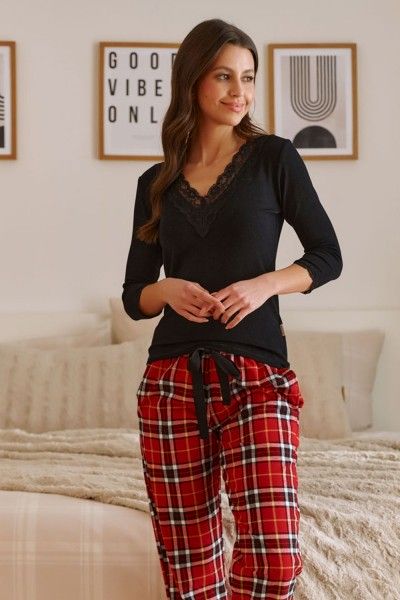 Czarna wiskozowa piżama ze spodniami w kratkę