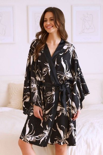 Black dressing gown with white-gold flowers