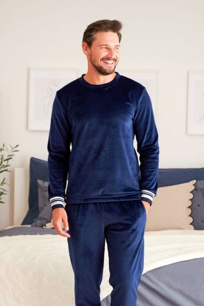 Samt-Pyjama-Set mit langen Ärmeln und Hosen