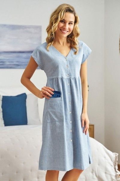 Nightshirt with pocket for insulin pump
